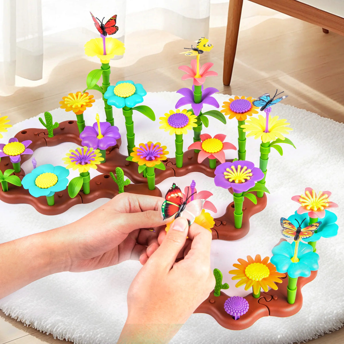 Flower Garden Building Toy — 224 Pieces