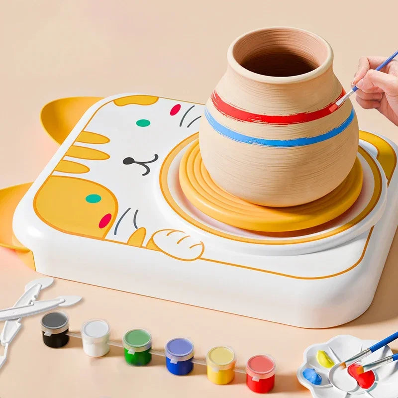 Mini Pottery Wheel for Kids – Cat or Dog Kit