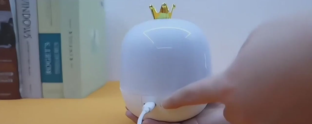 Crown Star Projector Night Light — product demonstration