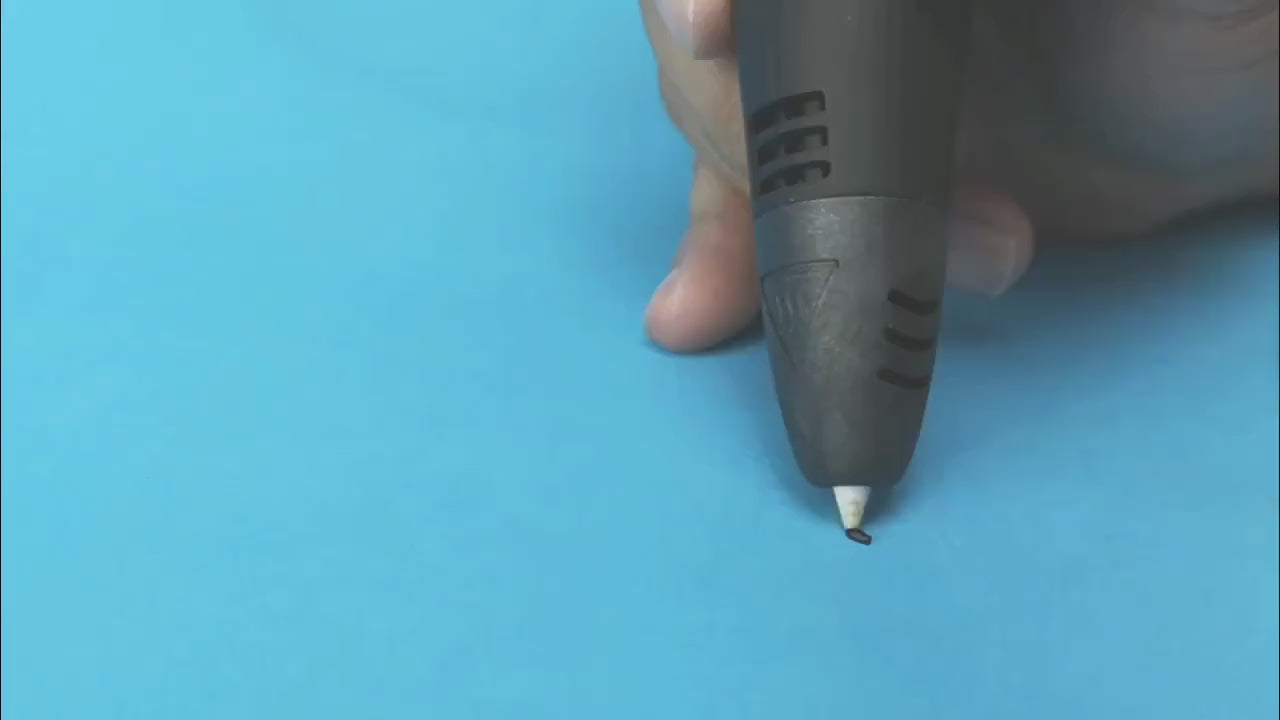 3D printing pen demonstration with finished creations